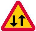 Beware of two-way traffic ahead (A25)